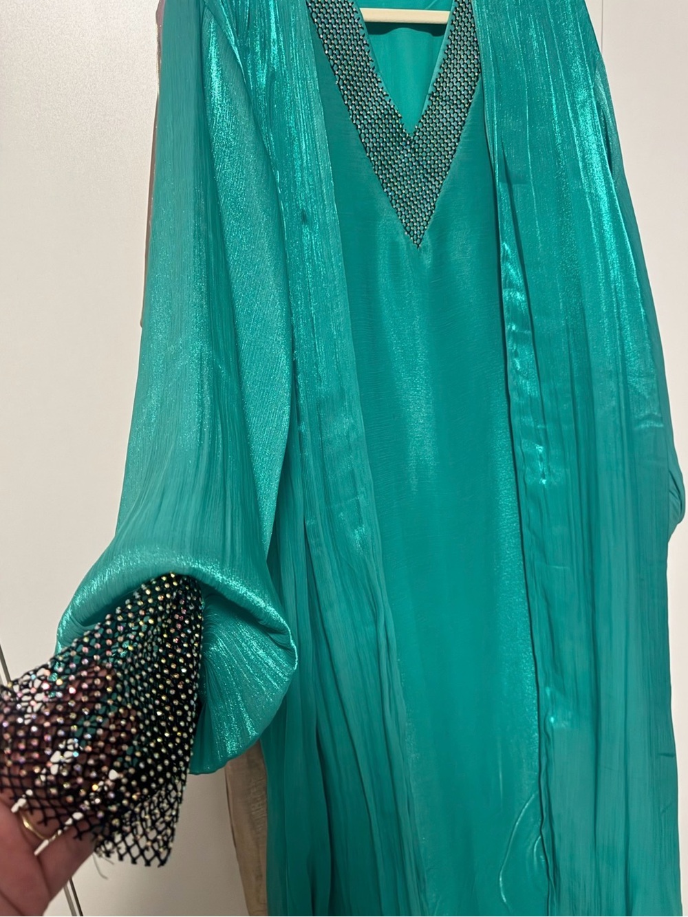 Brand new luxury emerald green 2 piece abaya set with crystal mesh cuffs!